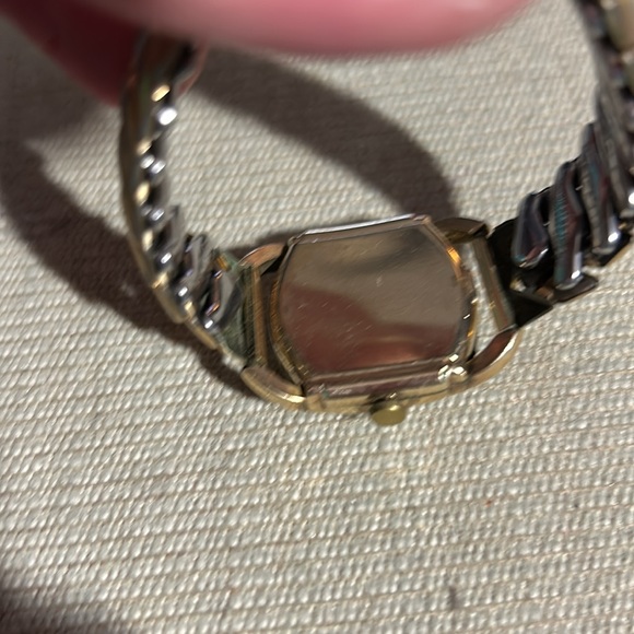 Hamilton gold plated watch needs repair - Picture 3 of 5